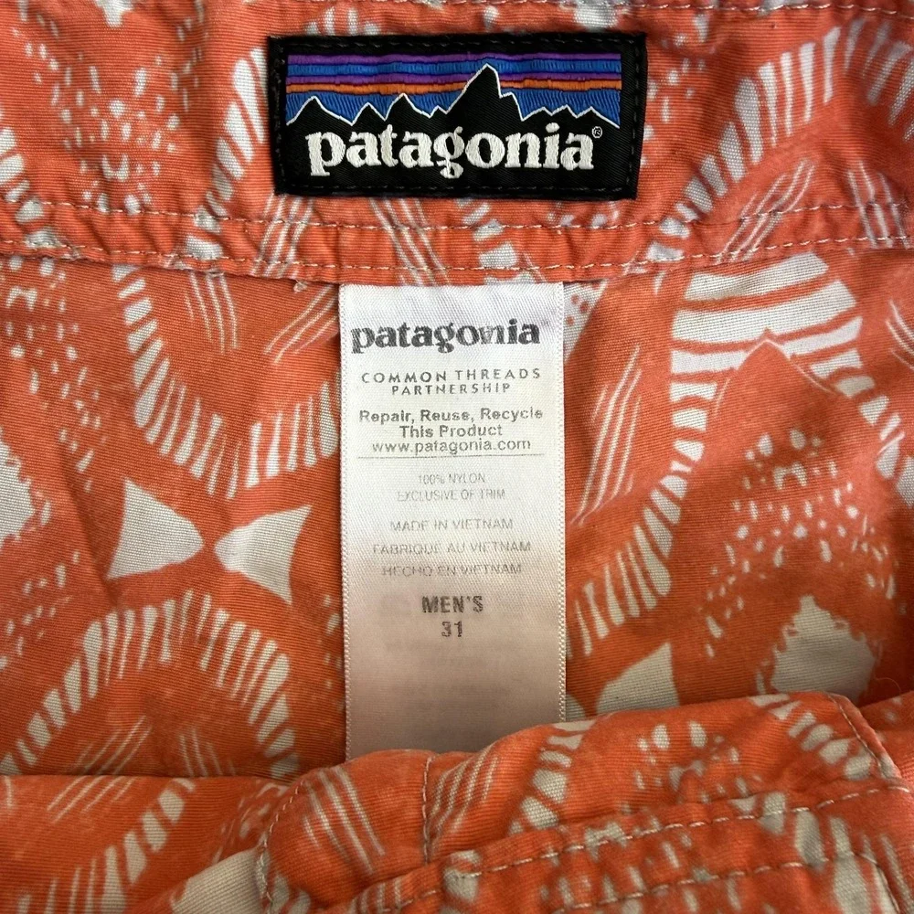 Patagonia Minimalist Wavefarer Board Shorts Mens 31 Orange Geometric Surf‎ Swim